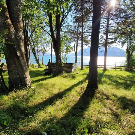 Slettvold Lyngen 펜션 Svensby